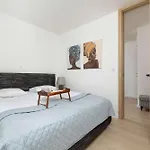 Elegant Zbozowa In With Parking By Renters Krakov