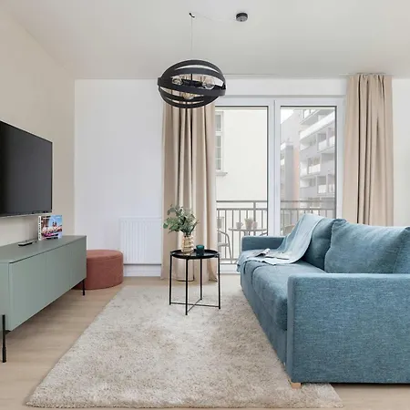 Elegant Zbożowa In With Parking By Renters Apartamento