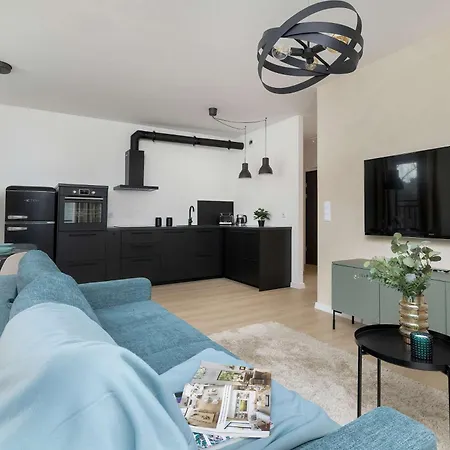 Elegant Zbożowa In With Parking By Renters Apartamento