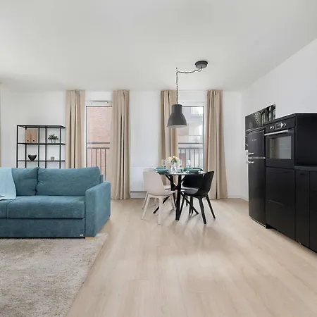 Elegant Zbozowa In With Parking By Renters Krakow