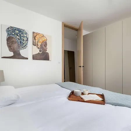 Elegant Zbożowa In With Parking By Renters Apartament Kraków