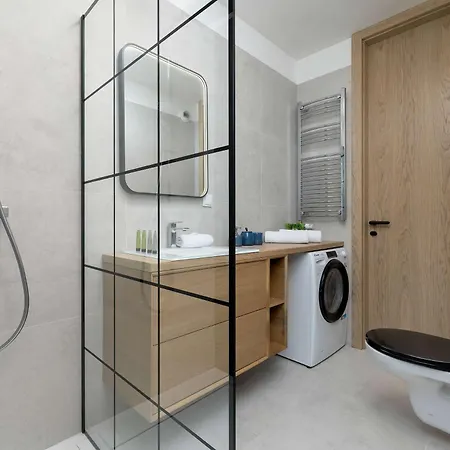 Apartment Elegant Zbozowa In With Parking By Renters Krakow