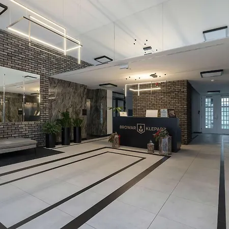 Elegant Zbożowa In With Parking By Renters Apartament Kraków
